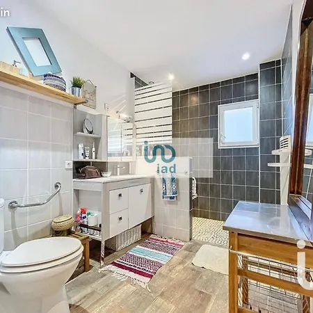 Holiday home Vigneronne Village Avec Patio
